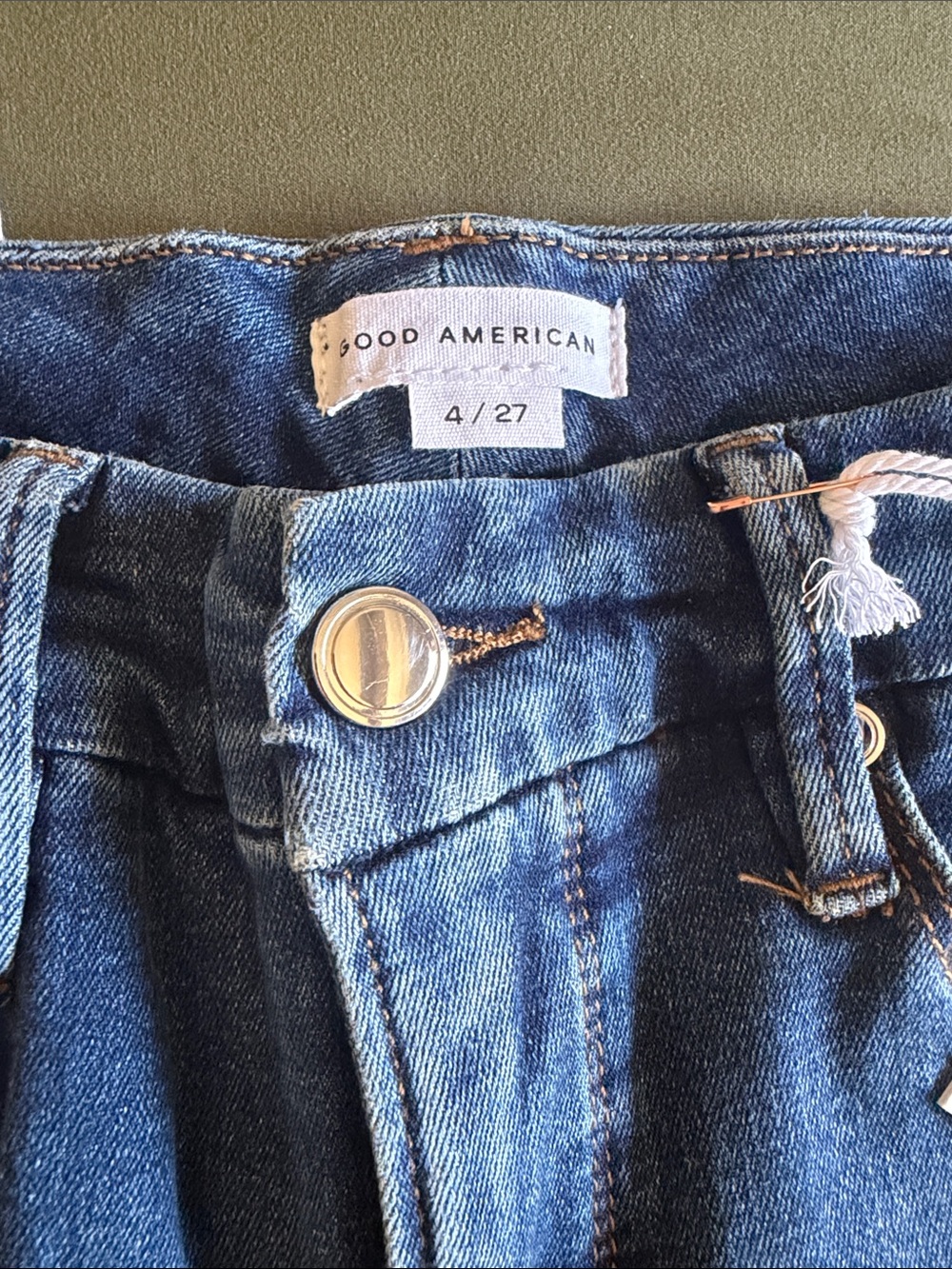 {GOOD AMERICAN} Good Legs skinny crop 4/27 - Picture 4 of 7